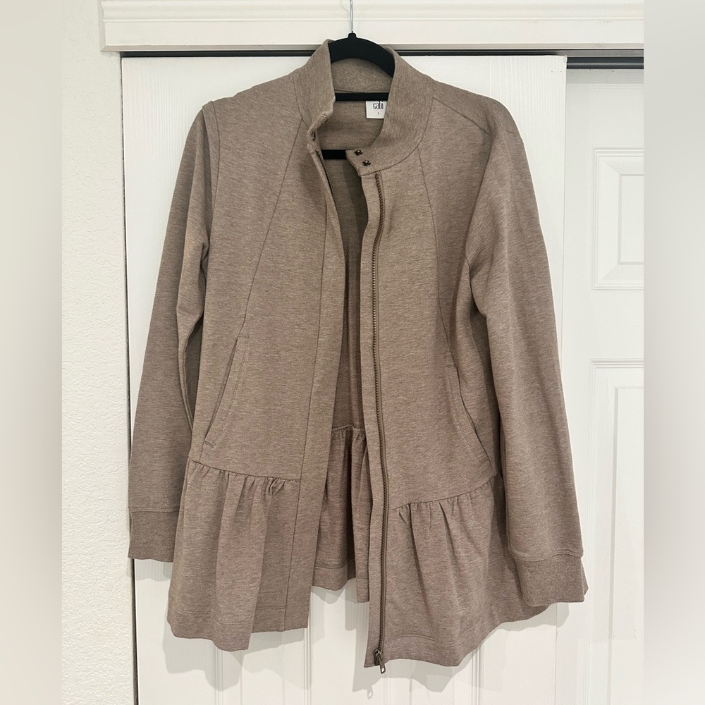 Like New Condition | Cabi “Weekend” Topper Jacket | size Small